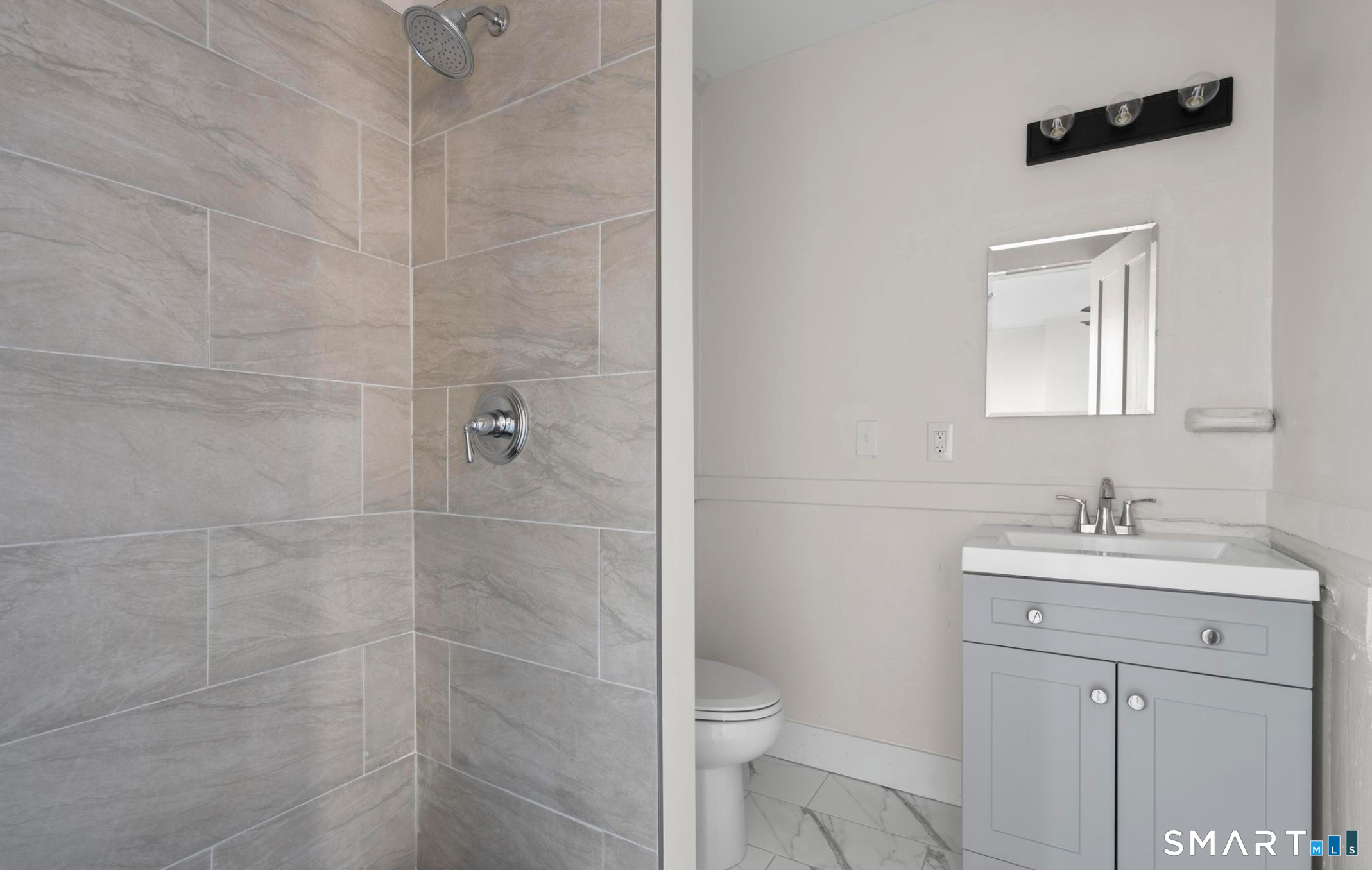 32 Lamberton Street 2