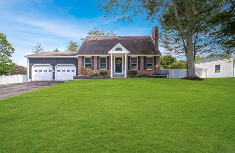 10 Lorelei Circle Middletown CT 06457