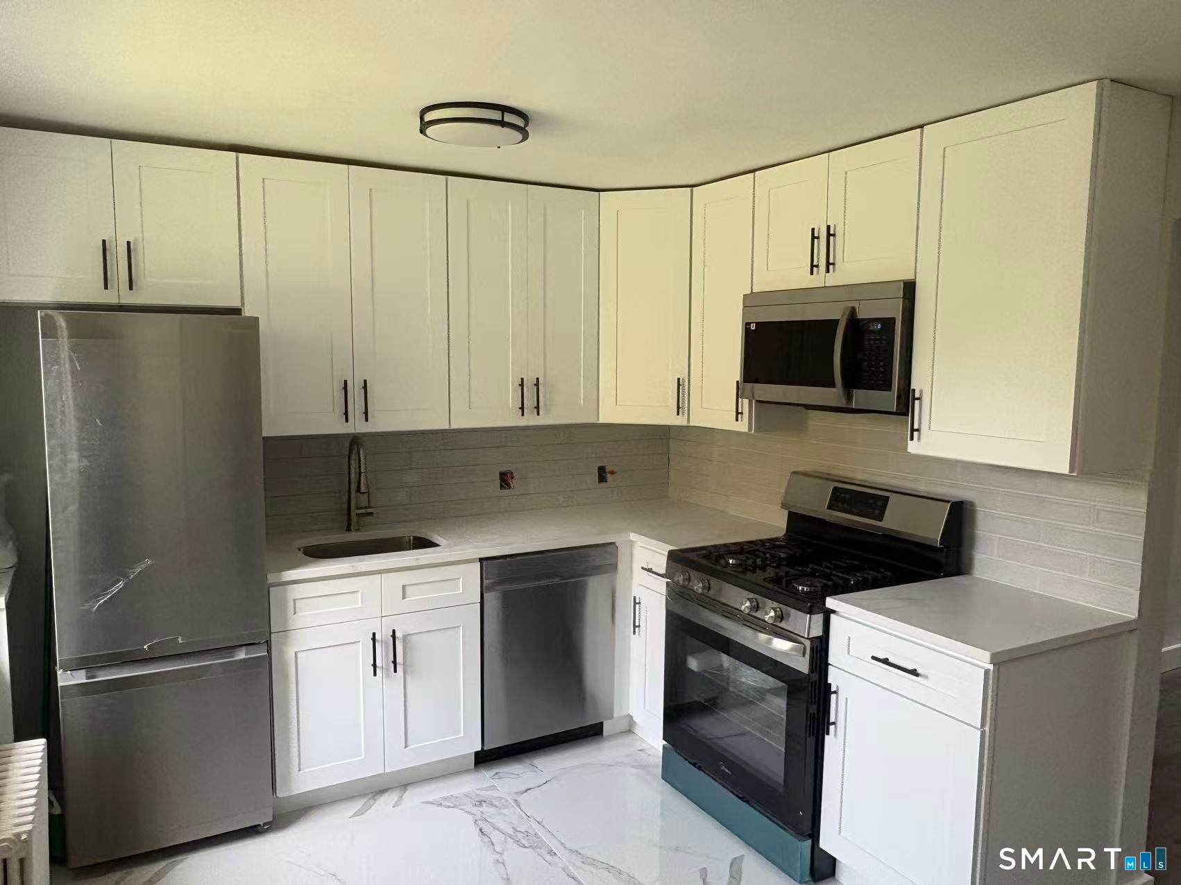 23 Clarmore Drive 2A