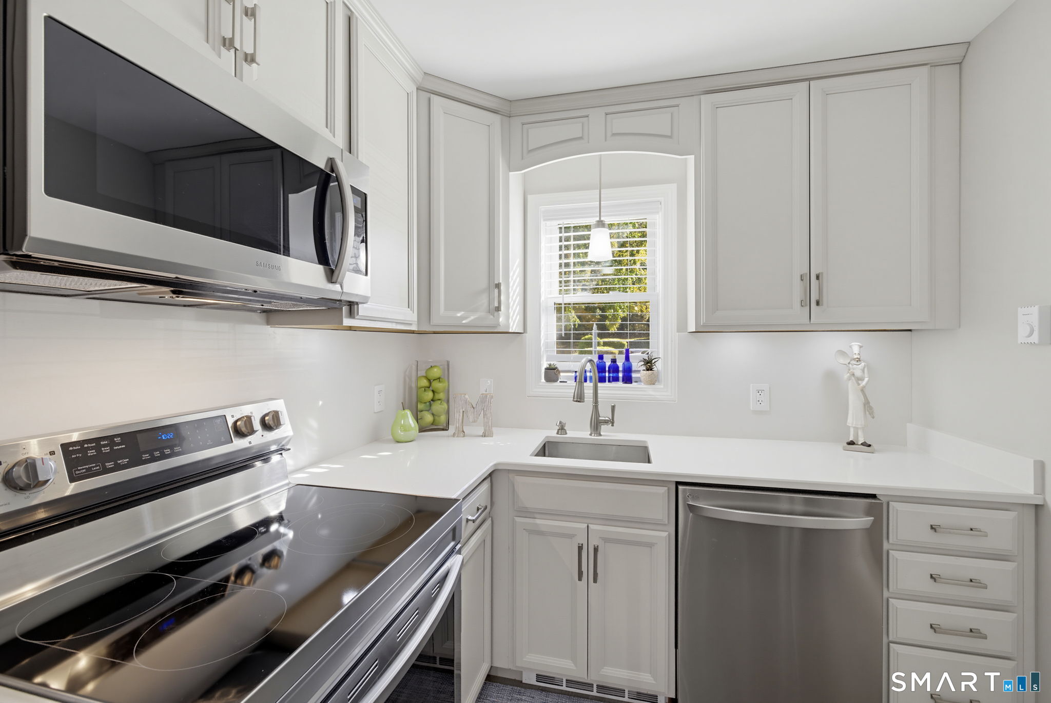 181 Sherbrooke Street 8