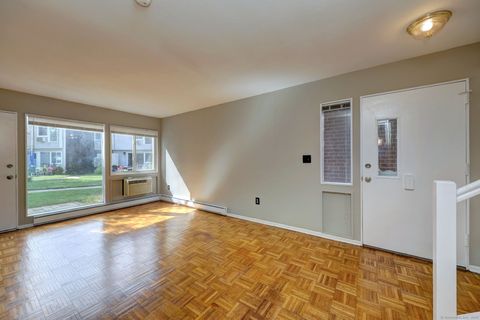 Tiny photo for 65 West Walk #65, West Haven, CT 06516 (MLS # 24144194)