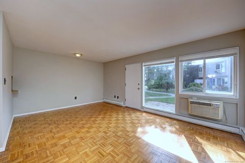 Tiny photo for 65 West Walk #65, West Haven, CT 06516 (MLS # 24144194)