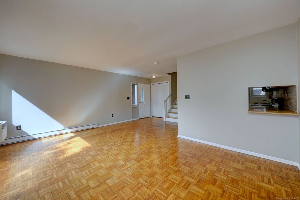 Photo of 65 West Walk #65, West Haven, CT 06516 (MLS # 24144194)