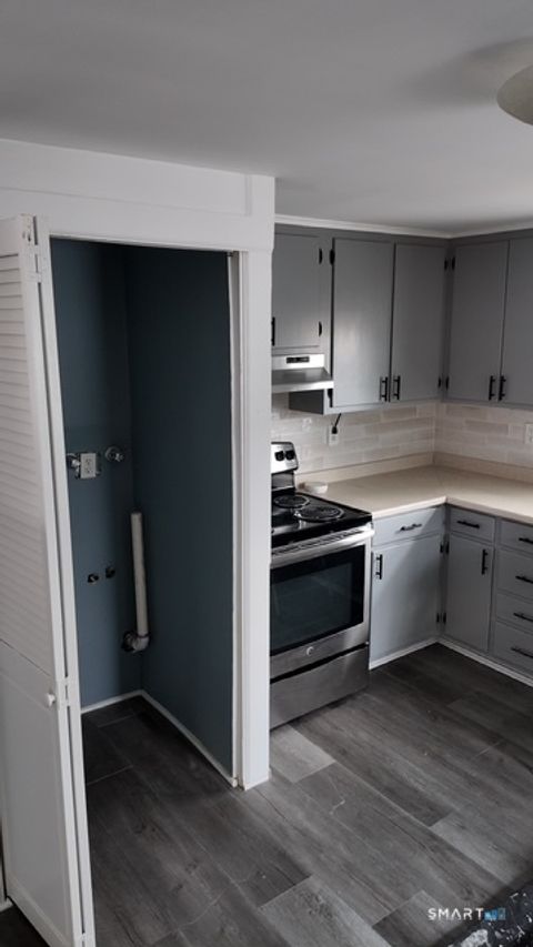 Tiny photo for 131 Ruth Street #2nd Floor, Bridgeport, CT 06606 (MLS # 24142814)