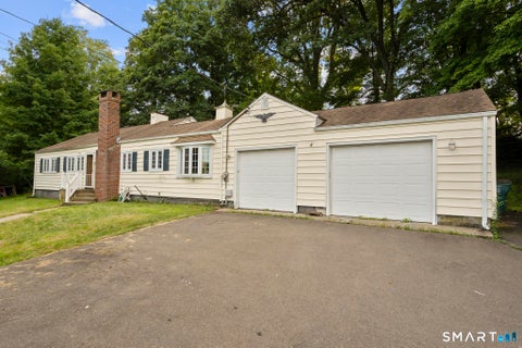Photo of 160 Sanford Street, Hamden, CT 06514 (MLS # 24192710)