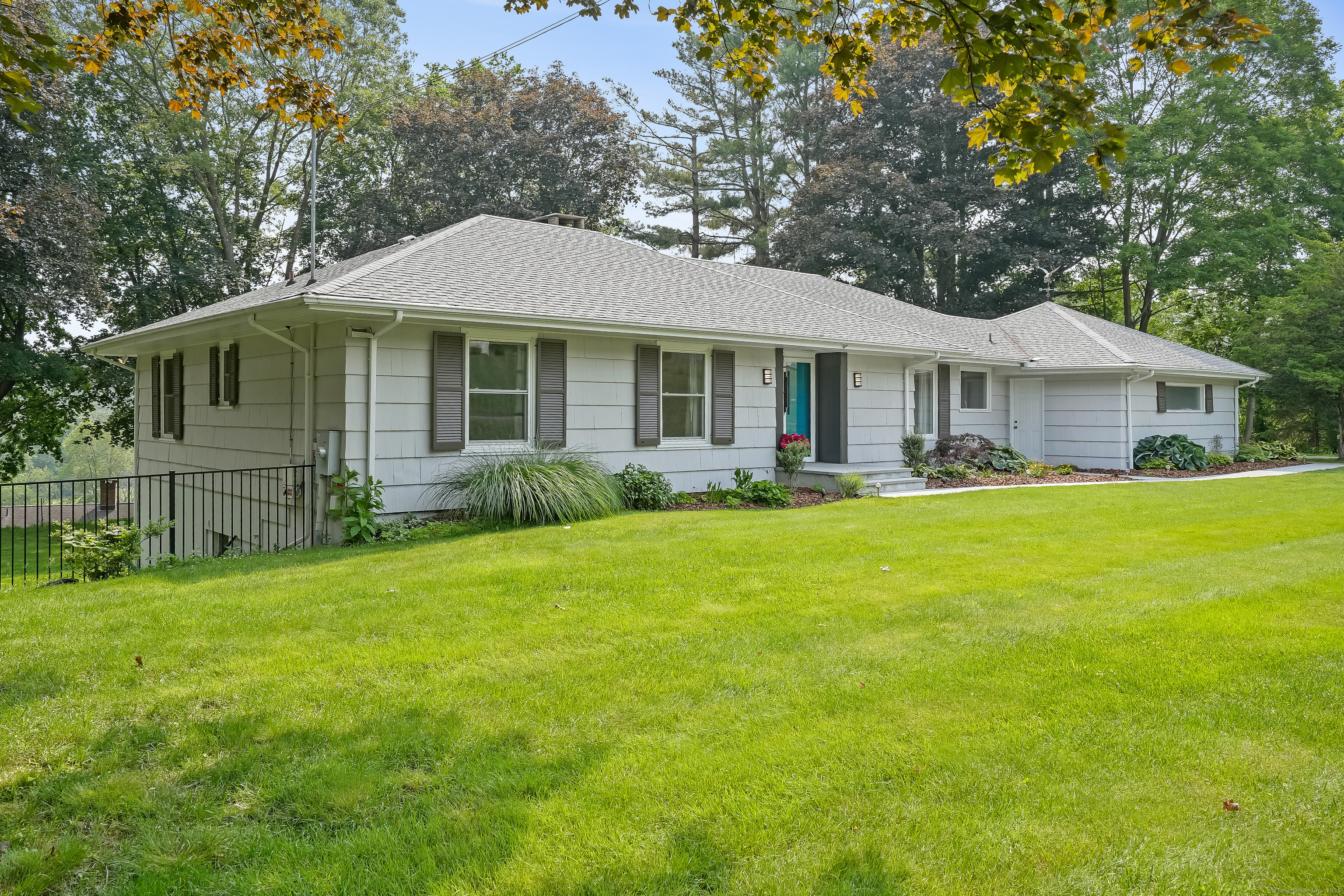 16 Dogwood Drive