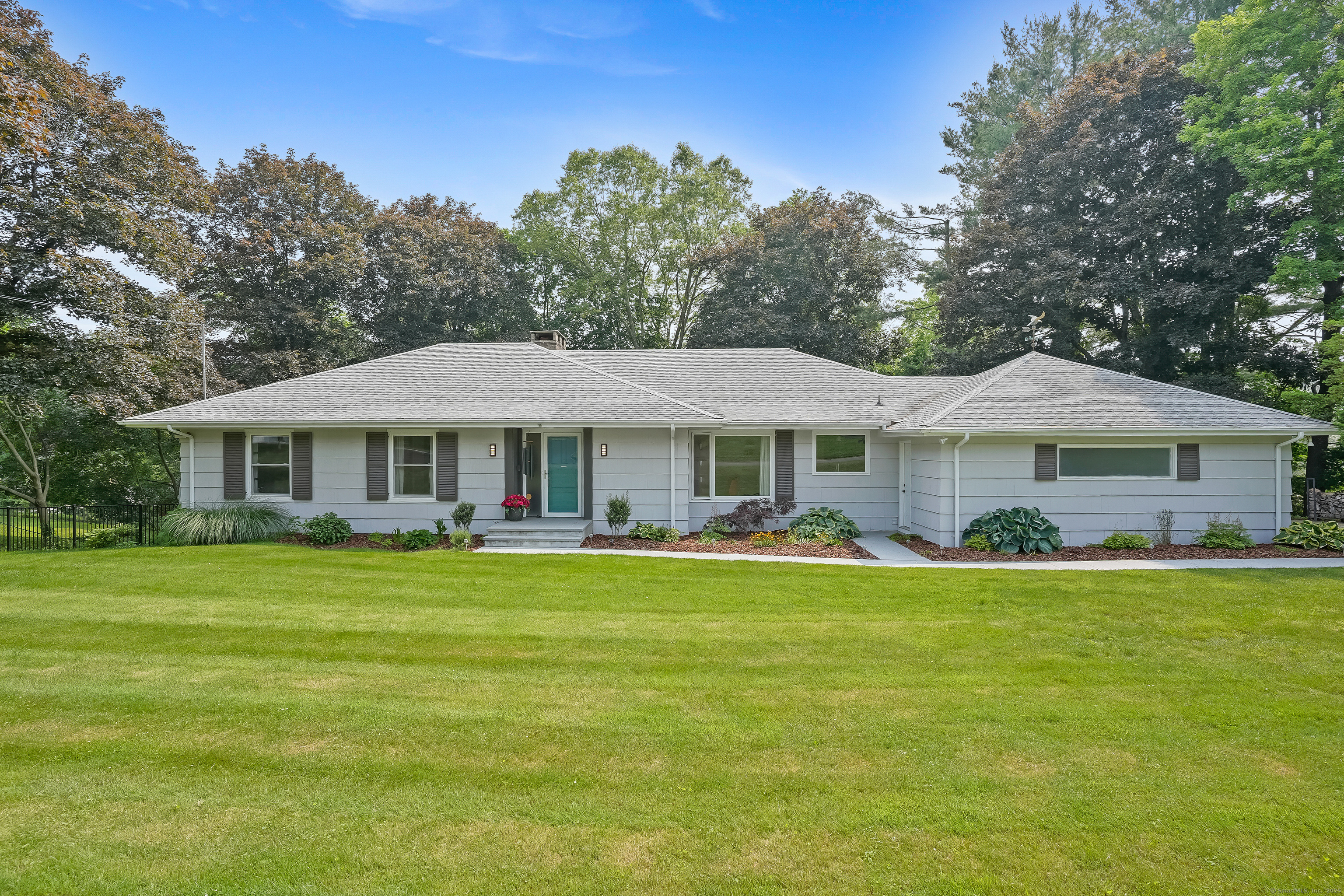 Property for Sale at Dogwood Drive, Danbury, Connecticut - Bedrooms: 4 
Bathrooms: 3 
Rooms: 9  - $669,000