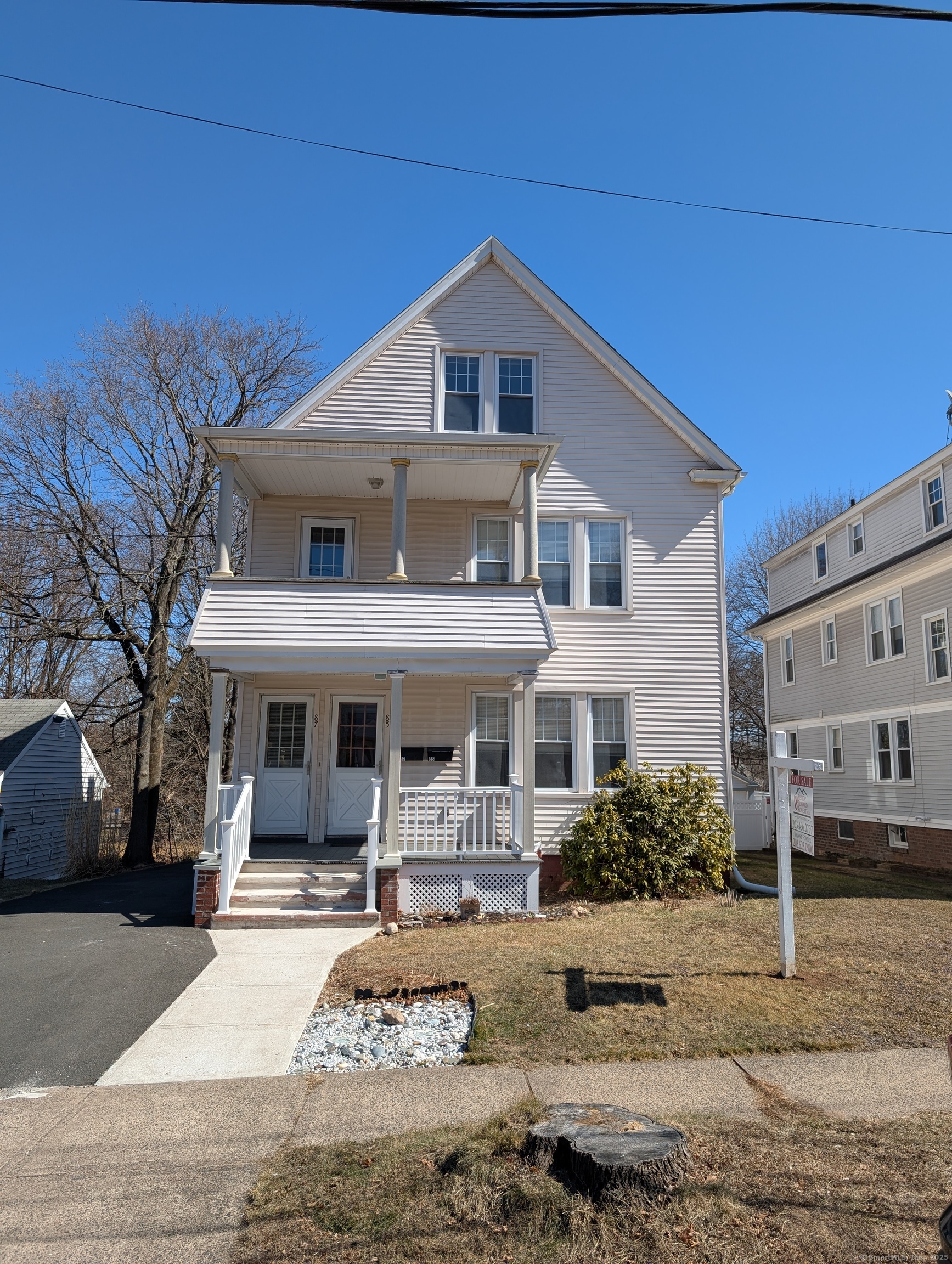 Property for Sale at Morris Street, Hamden, Connecticut - Bedrooms: 6 
Bathrooms: 2 
Rooms: 13  - $529,900