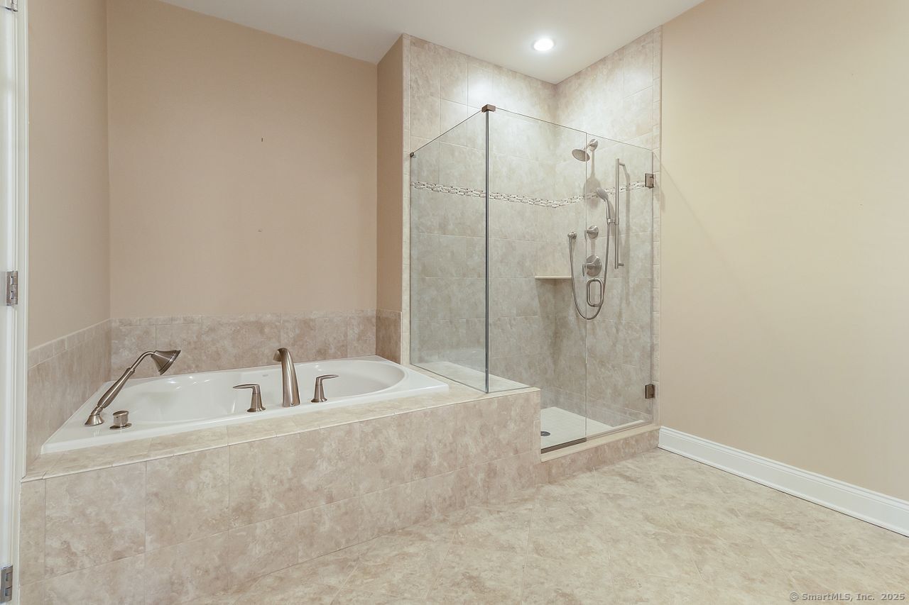 35 Country View Road #35, Danbury, Connecticut image 15