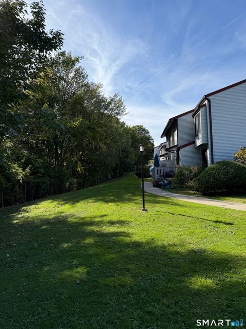 221 Cottonwood Road 221 Newington CT 06111