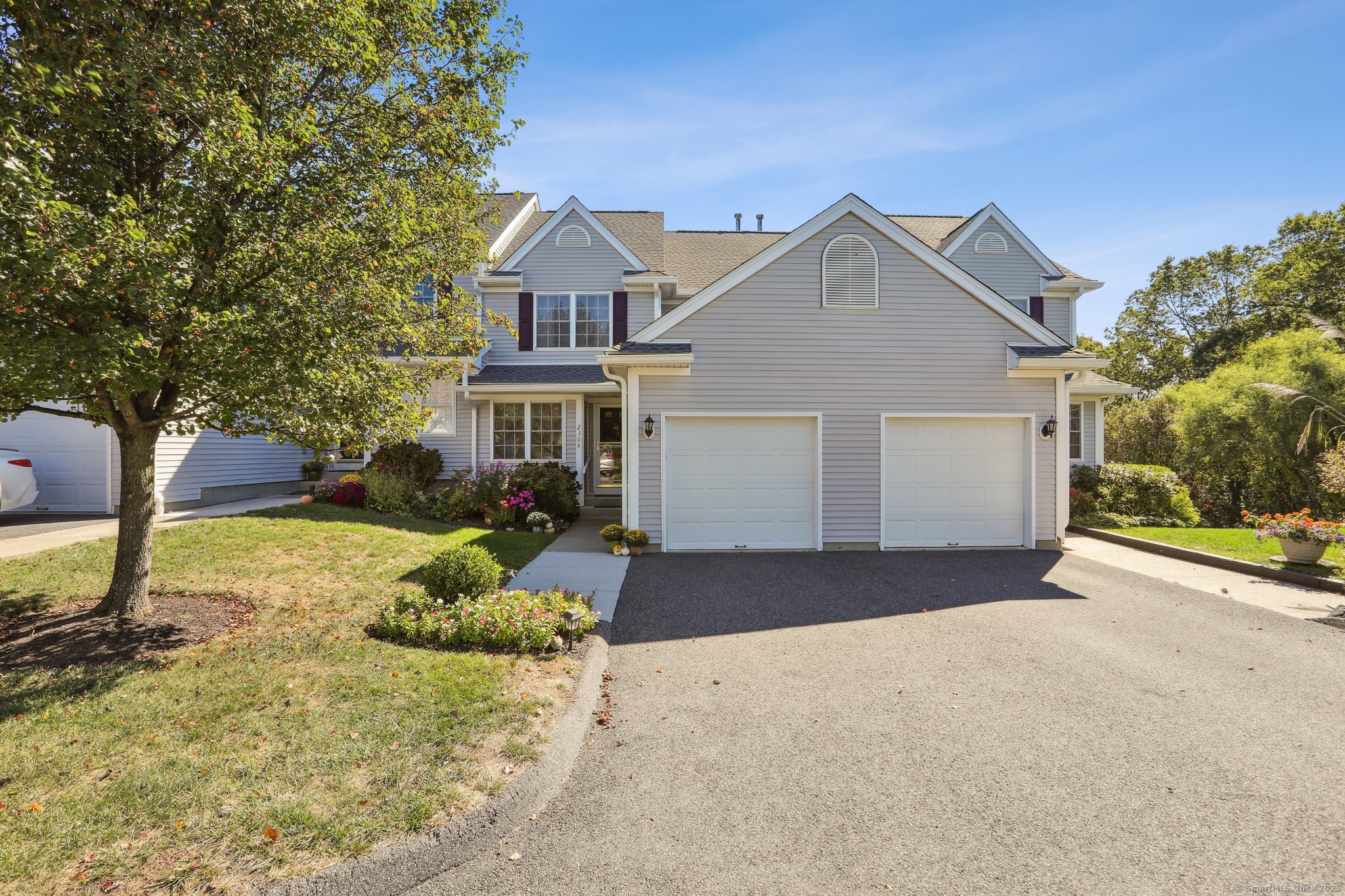 2304 Pinnacle Way 2304