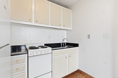 Tiny photo for 1 Gold Street #APT 11F, Hartford, CT 06103 (MLS # 24142860)