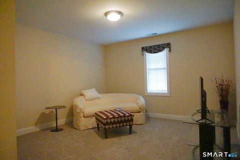 Tiny photo for 33 Knoll Ridge Court, Middletown, CT 06457 (MLS # 24174481)