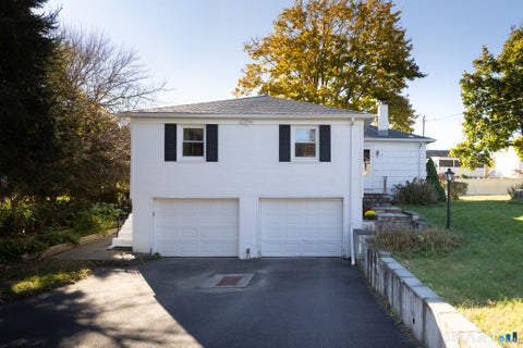 Tiny photo for 6 Raymond Road, Woodbridge, CT 06525 (MLS # 24216862)