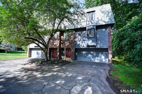 Condo For Sale - 78 Trolley Crossing Lane #78<br/> Middlesex County, Middletown, CT 06457
