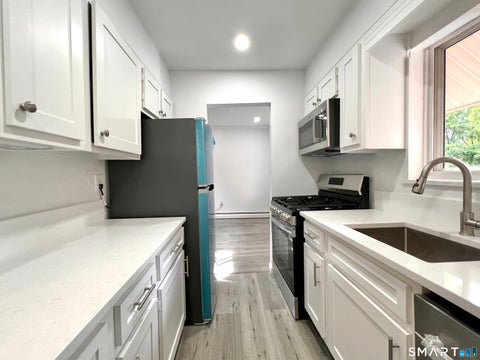 MLS: 24180300