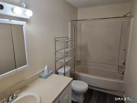 Tiny photo for 100 Mark Lane #B6, Waterbury, CT 06704 (MLS # 24163582)