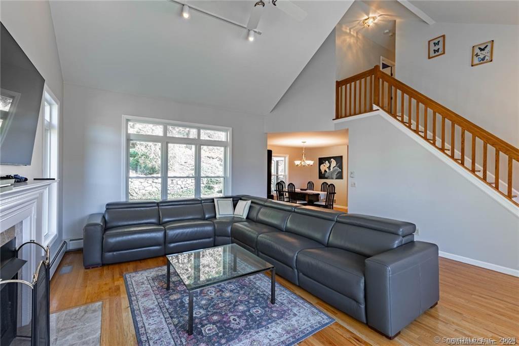 11 Squantz View Drive