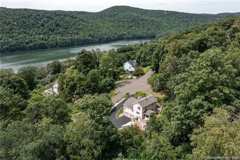 11 Squantz View Drive New Fairfield CT 06812