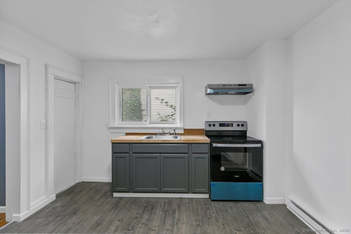 296 Laurel Hill Avenue, Norwich, Connecticut image 8