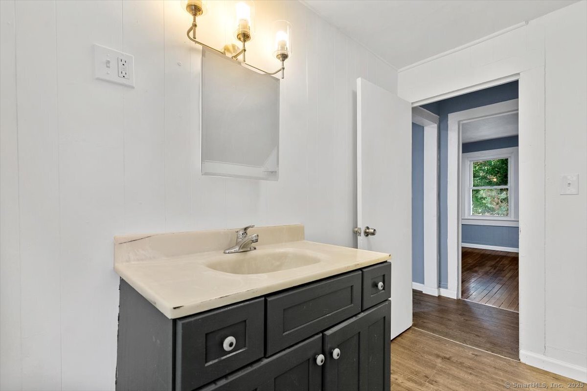 296 Laurel Hill Avenue, Norwich, Connecticut image 13