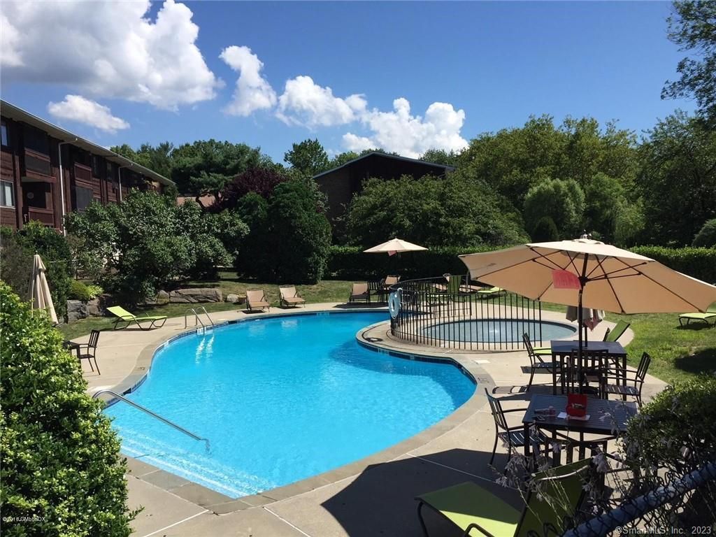 Photo of 154 Cold Spring Road #19, Stamford, CT 06905 (MLS # 24164329)