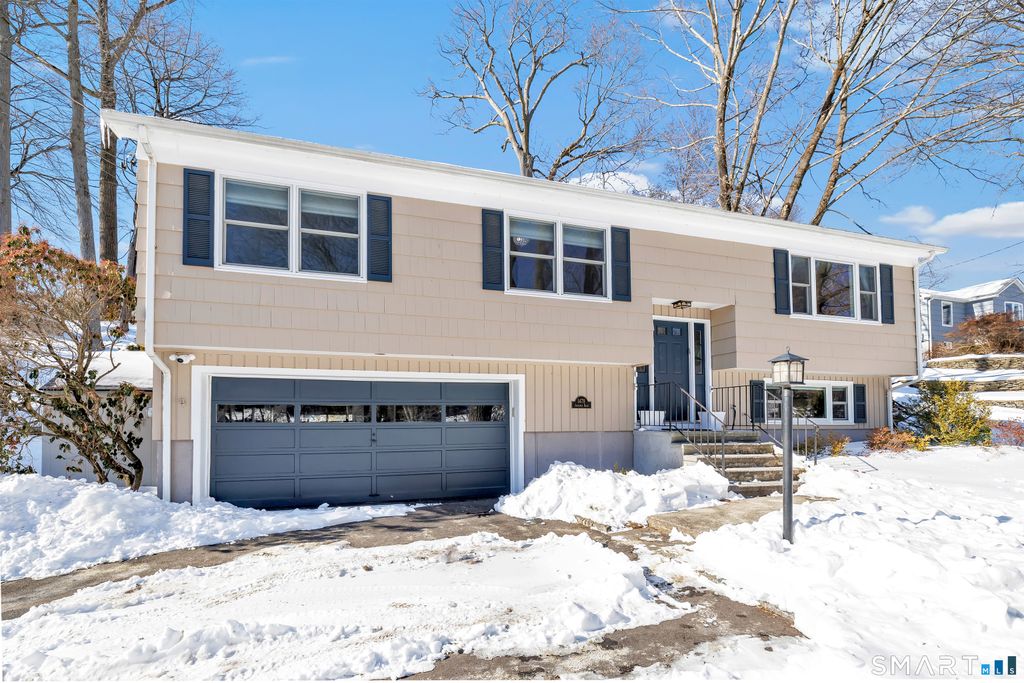 Photo of 1478 Jennings Road, Fairfield, CT 06824 (MLS # 24151792)