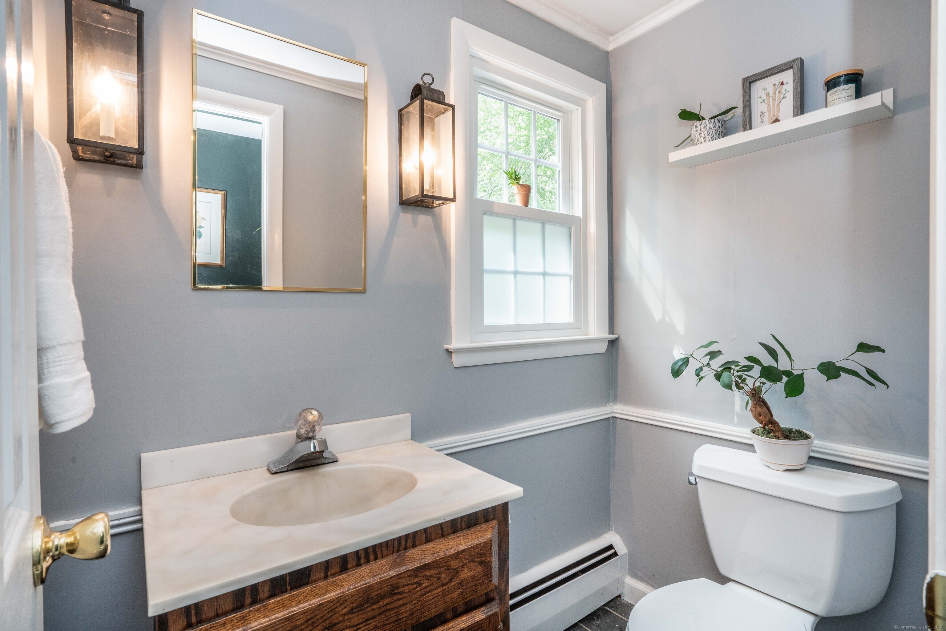 Glastonbury, Connecticut 06033, United States, 4 Bedrooms Bedrooms, ,2 BathroomsBathrooms,Residential,Active,190537