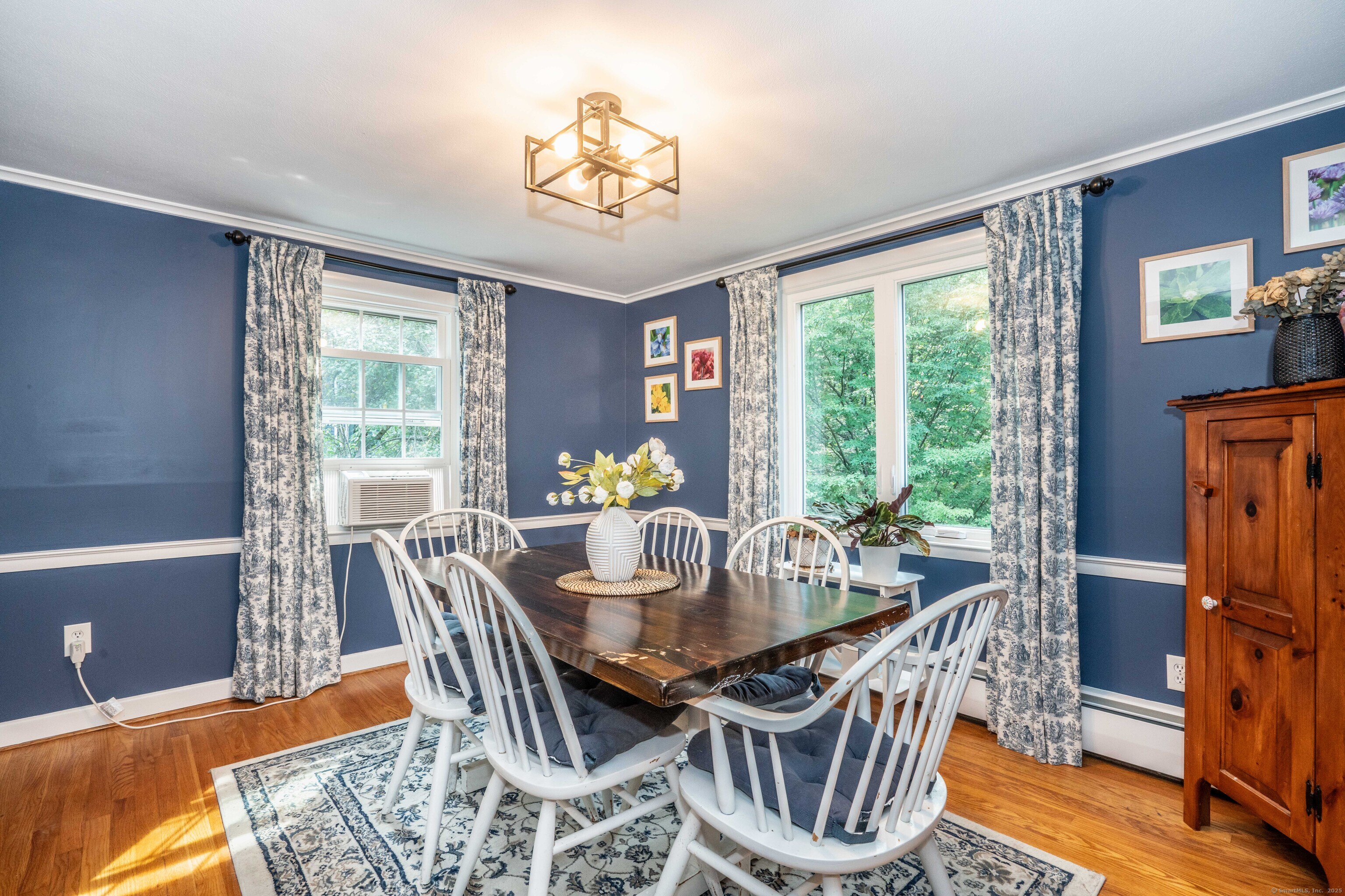 Glastonbury, Connecticut 06033, United States, 4 Bedrooms Bedrooms, ,2 BathroomsBathrooms,Residential,Active,190537