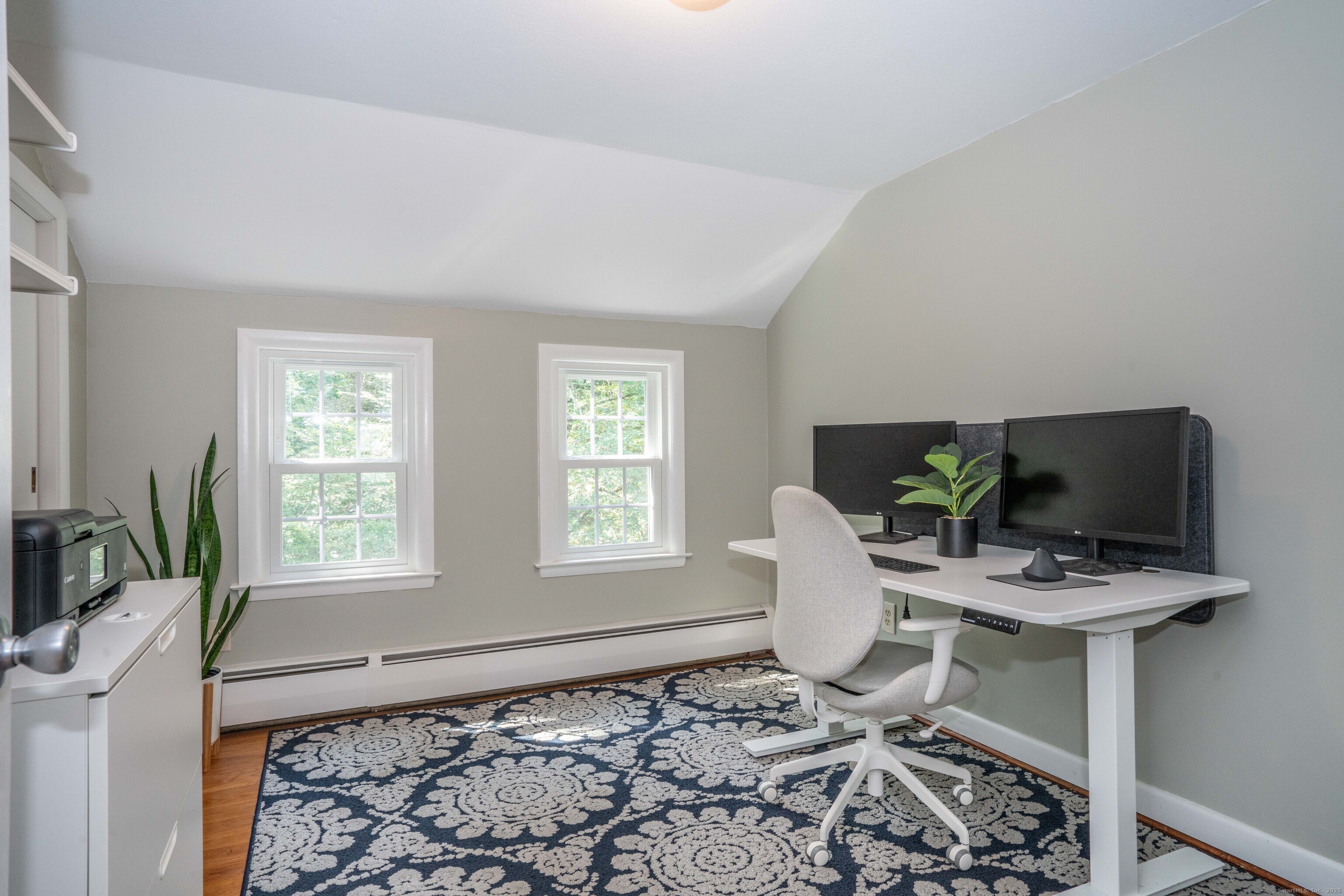 Glastonbury, Connecticut 06033, United States, 4 Bedrooms Bedrooms, ,2 BathroomsBathrooms,Residential,Active,190537