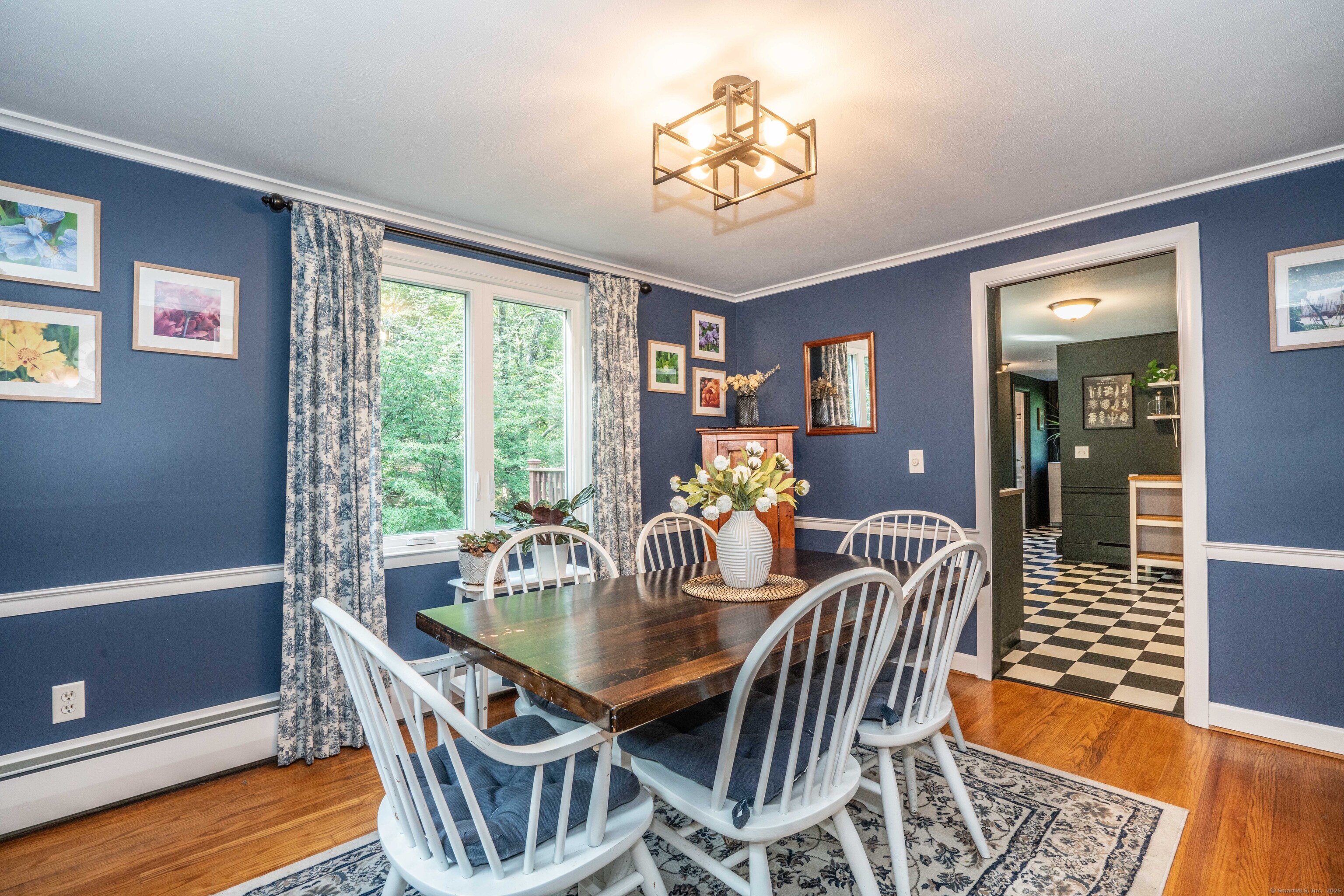 Glastonbury, Connecticut 06033, United States, 4 Bedrooms Bedrooms, ,2 BathroomsBathrooms,Residential,Active,190537