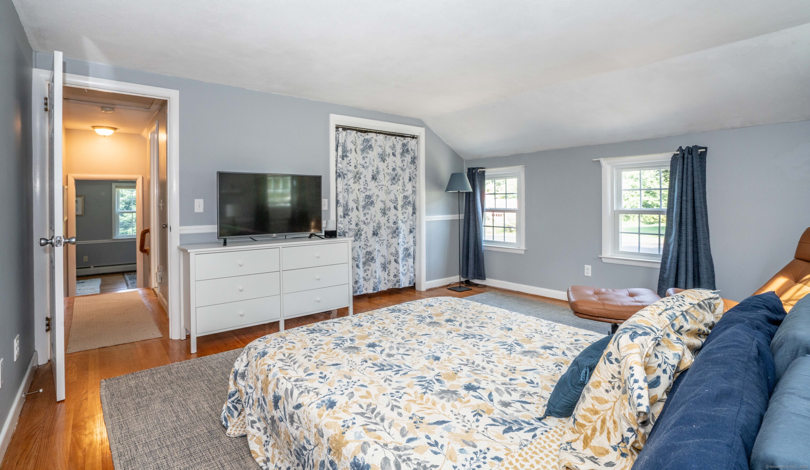 Glastonbury, Connecticut 06033, United States, 4 Bedrooms Bedrooms, ,2 BathroomsBathrooms,Residential,Active,190537