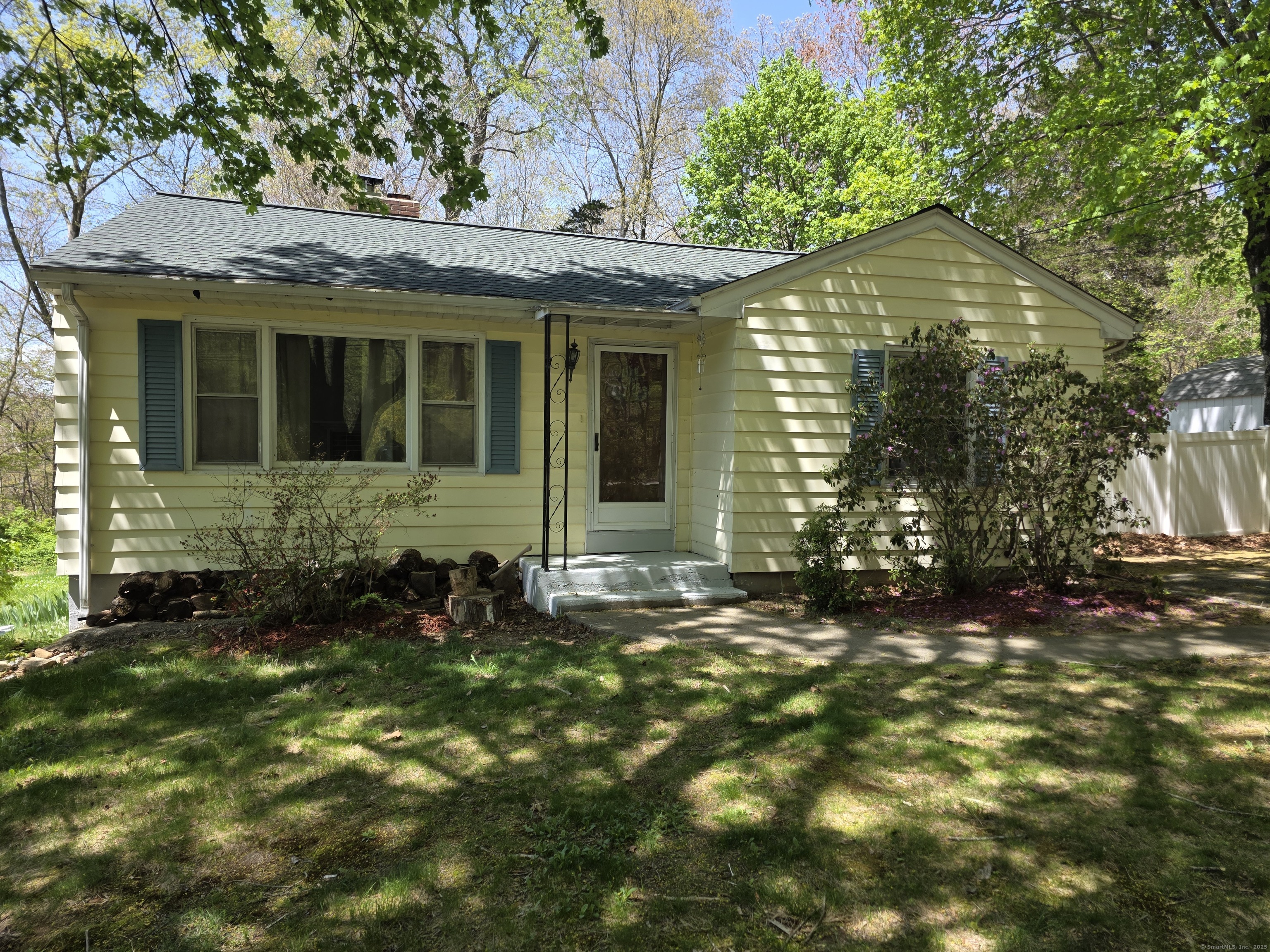 861 Chesterfield Road, Montville, Connecticut image 2
