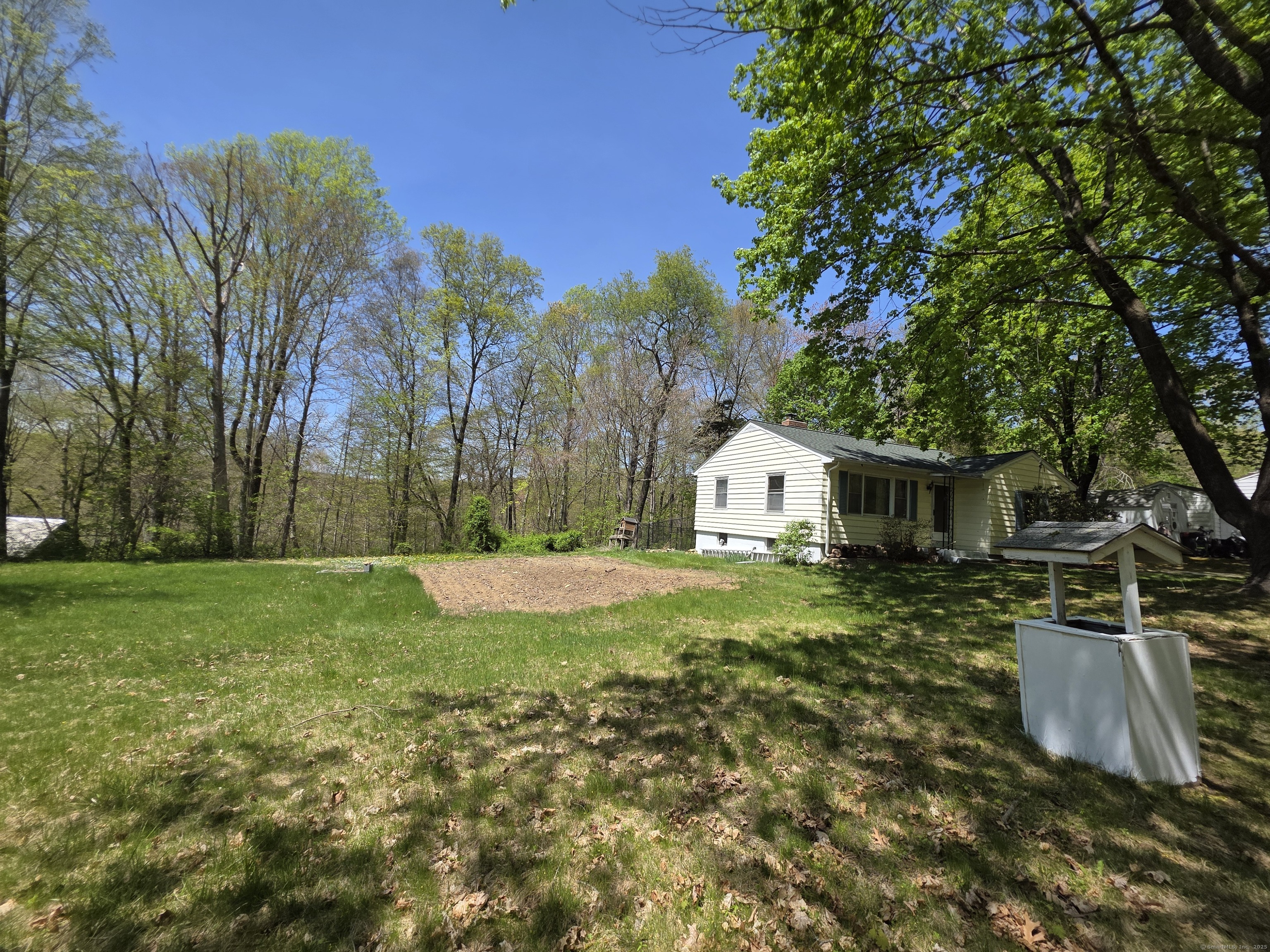 861 Chesterfield Road, Montville, Connecticut image 5