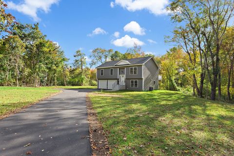 A home in Griswold