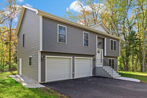 A home in Griswold