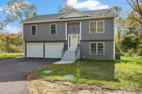 A home in Griswold