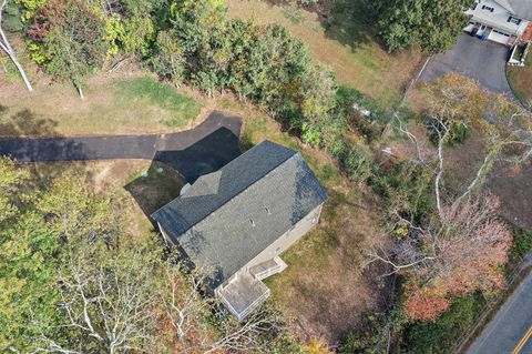 A home in Griswold