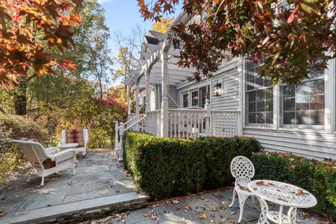 A home in New Milford