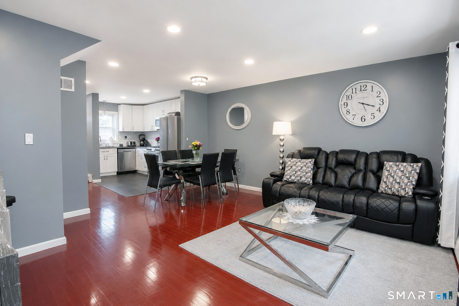 3 Camelot Drive 5