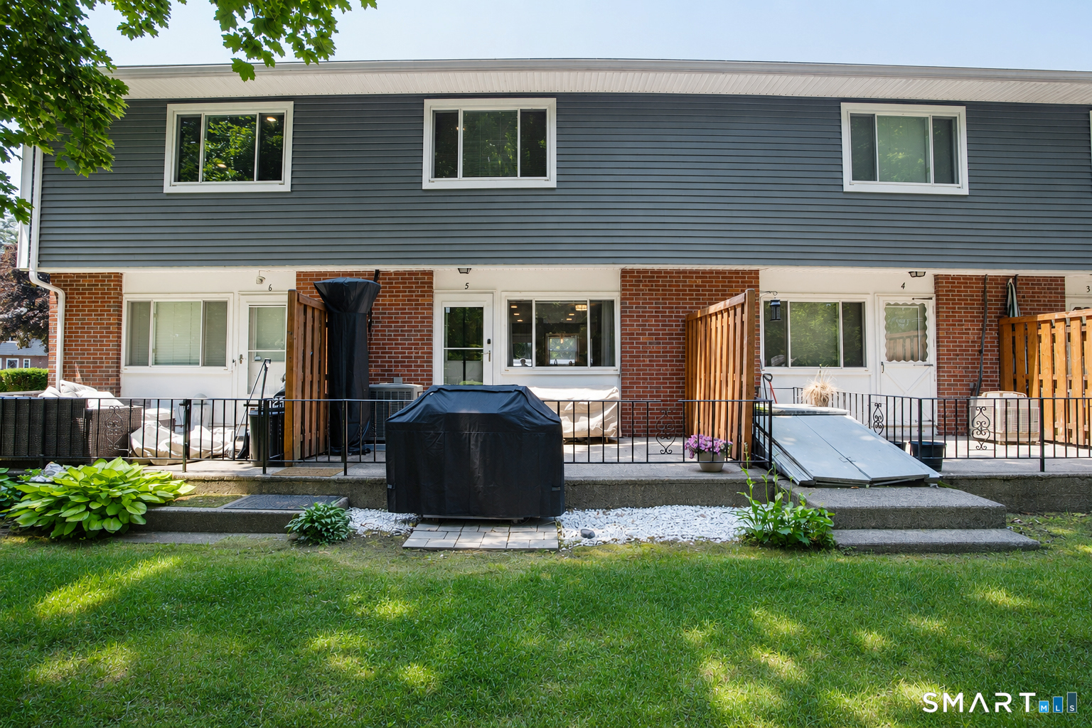 3 Camelot Drive 5