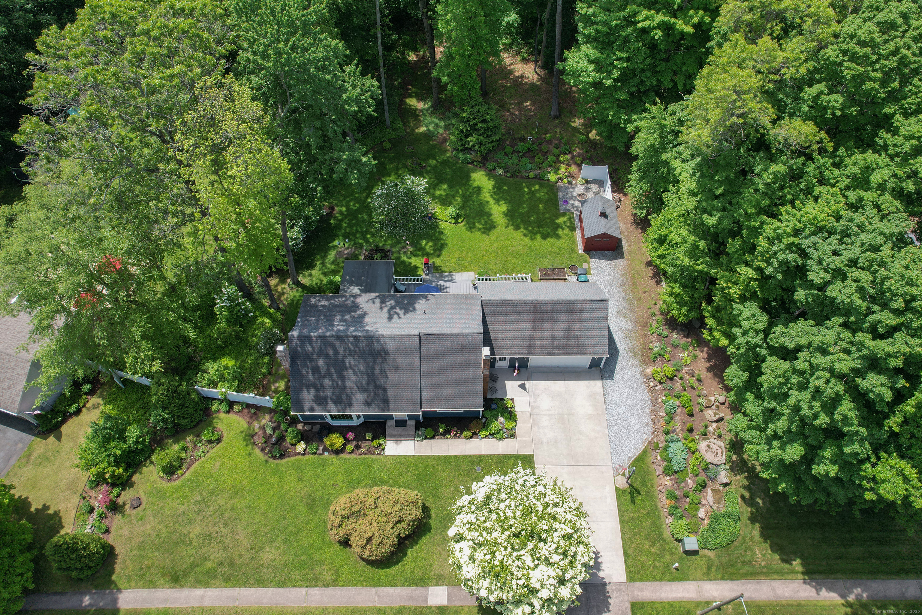198 Towpath Lane, Cheshire, Connecticut image 2