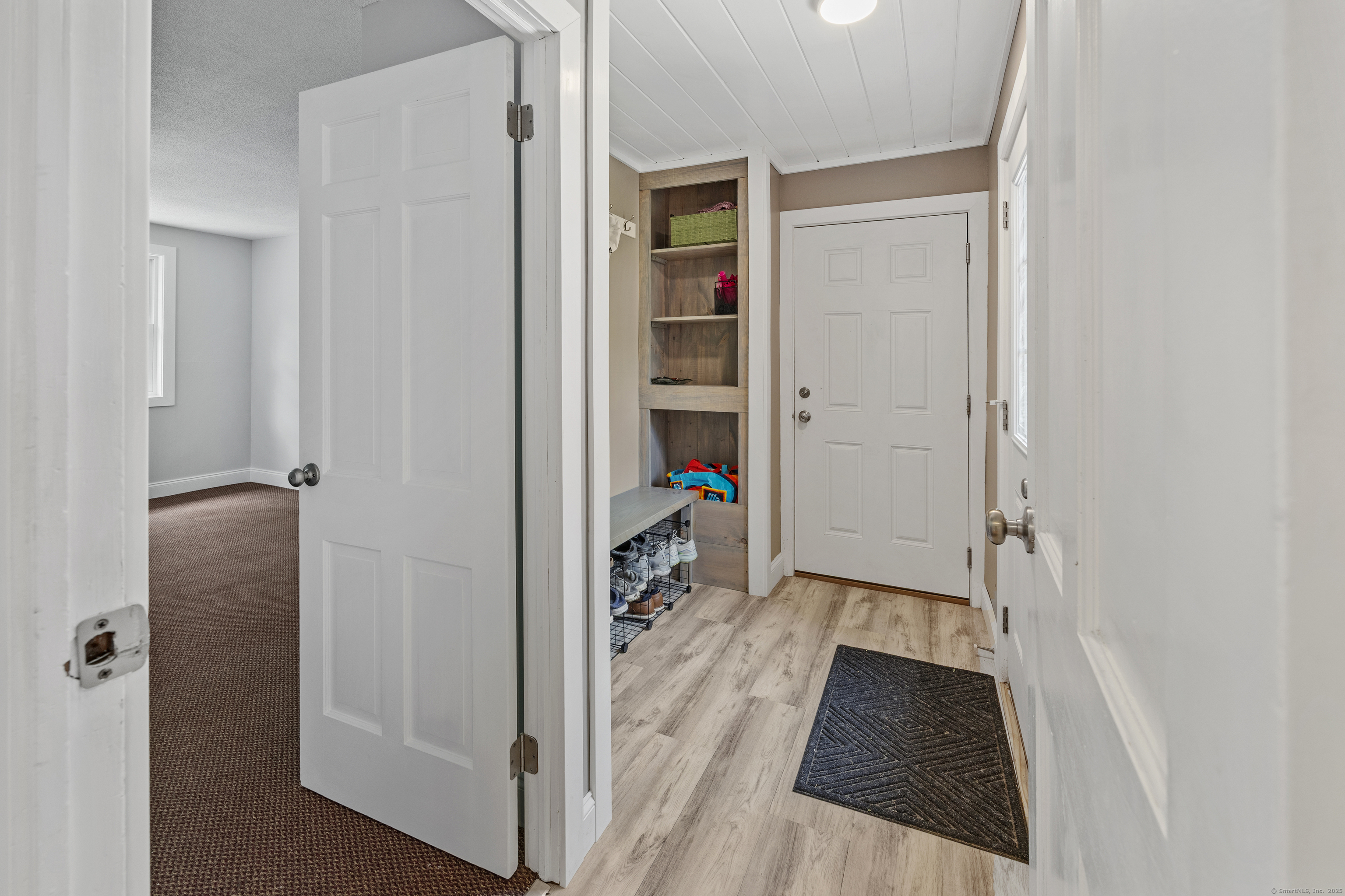 198 Towpath Lane, Cheshire, Connecticut image 17