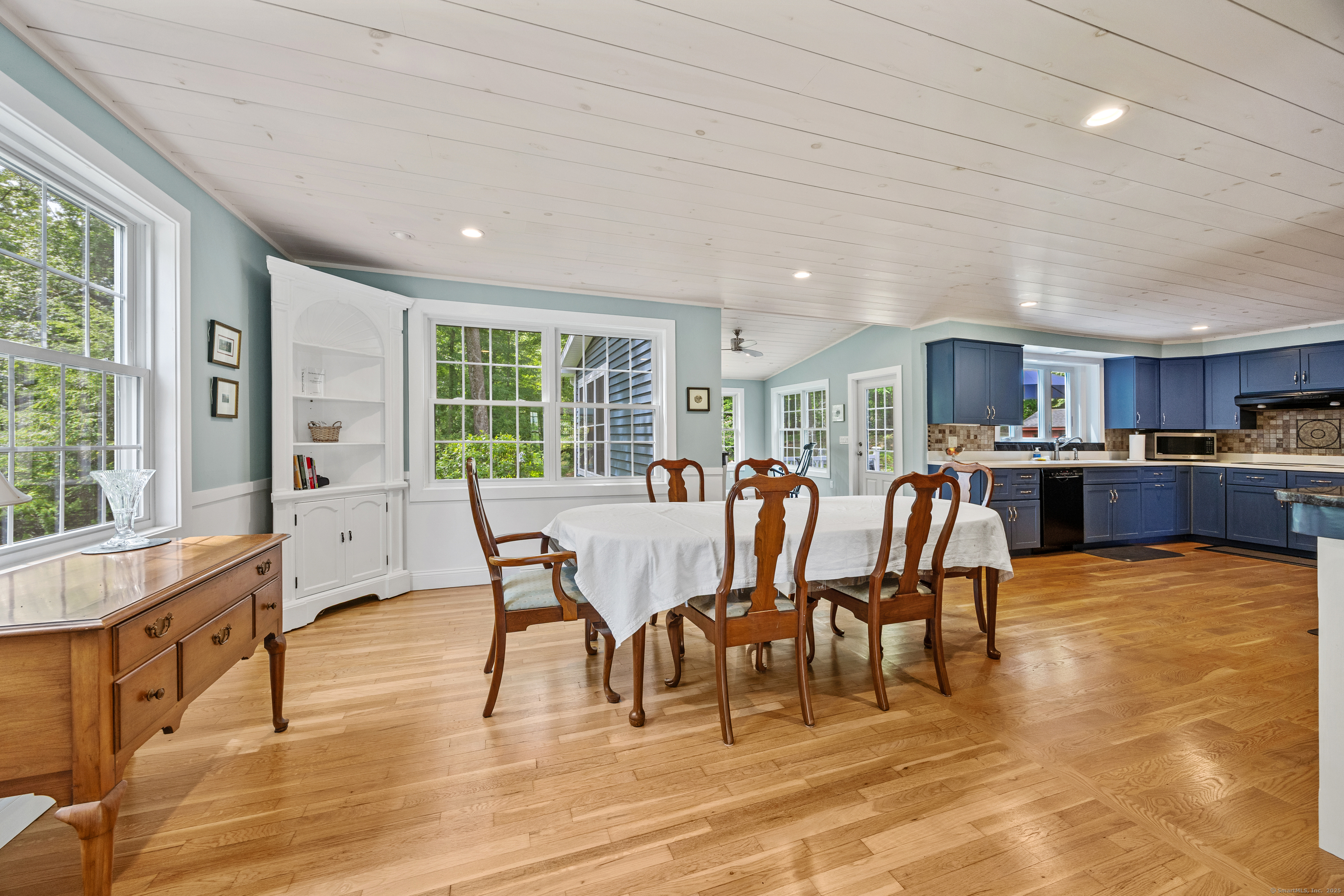 198 Towpath Lane, Cheshire, Connecticut image 13