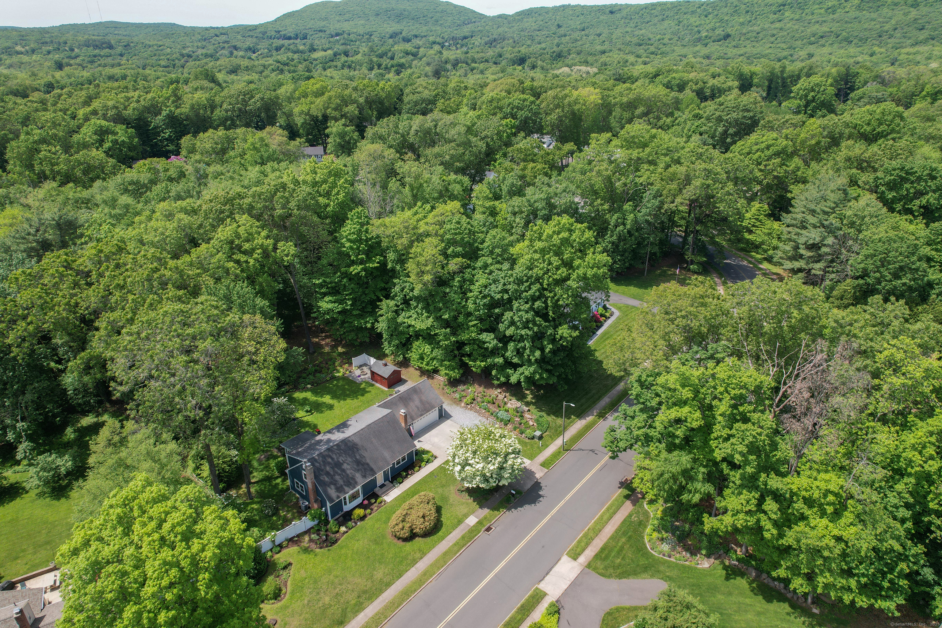 198 Towpath Lane, Cheshire, Connecticut image 40