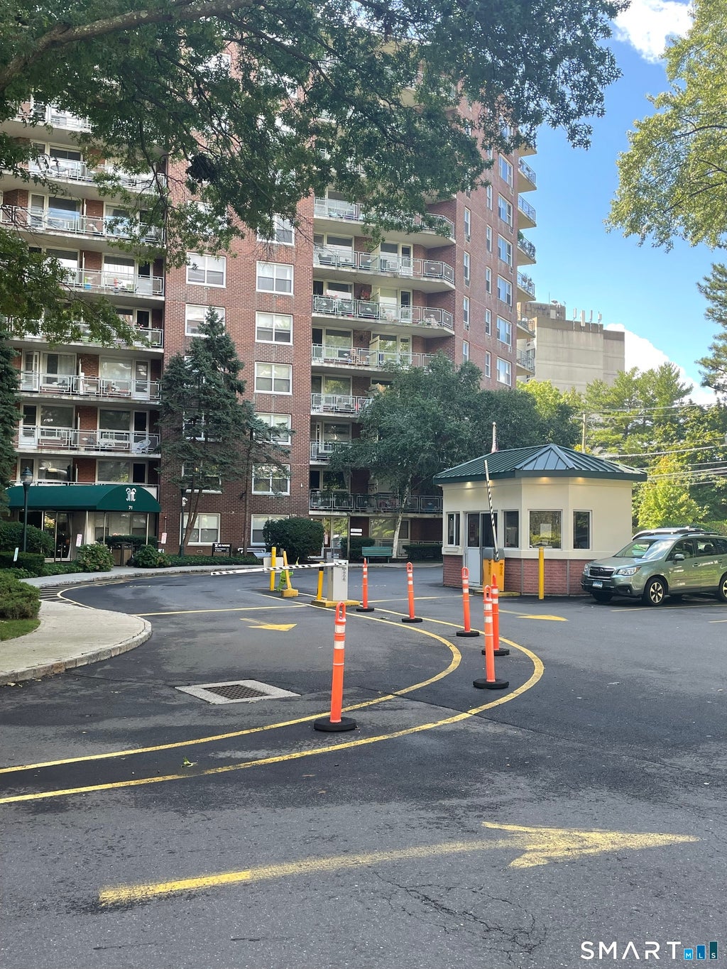 Photo of 91 Strawberry Hill Avenue #424, Stamford, CT 06902 (MLS # 24208415)