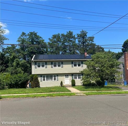 Rental Property at High Top Circle, Hamden, Connecticut - Bedrooms: 1 
Bathrooms: 1 
Rooms: 3  - $1,450 MO.