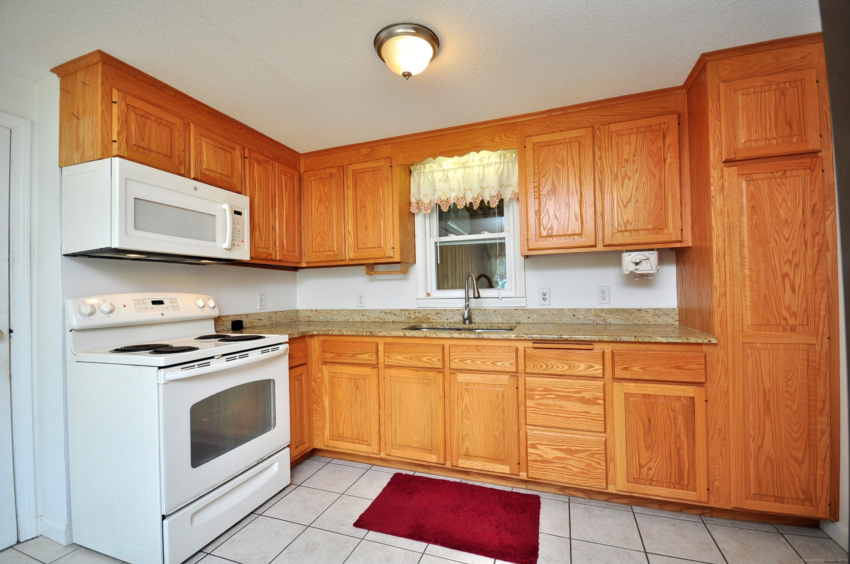 9 Larch Drive, East Granby, Connecticut image 9