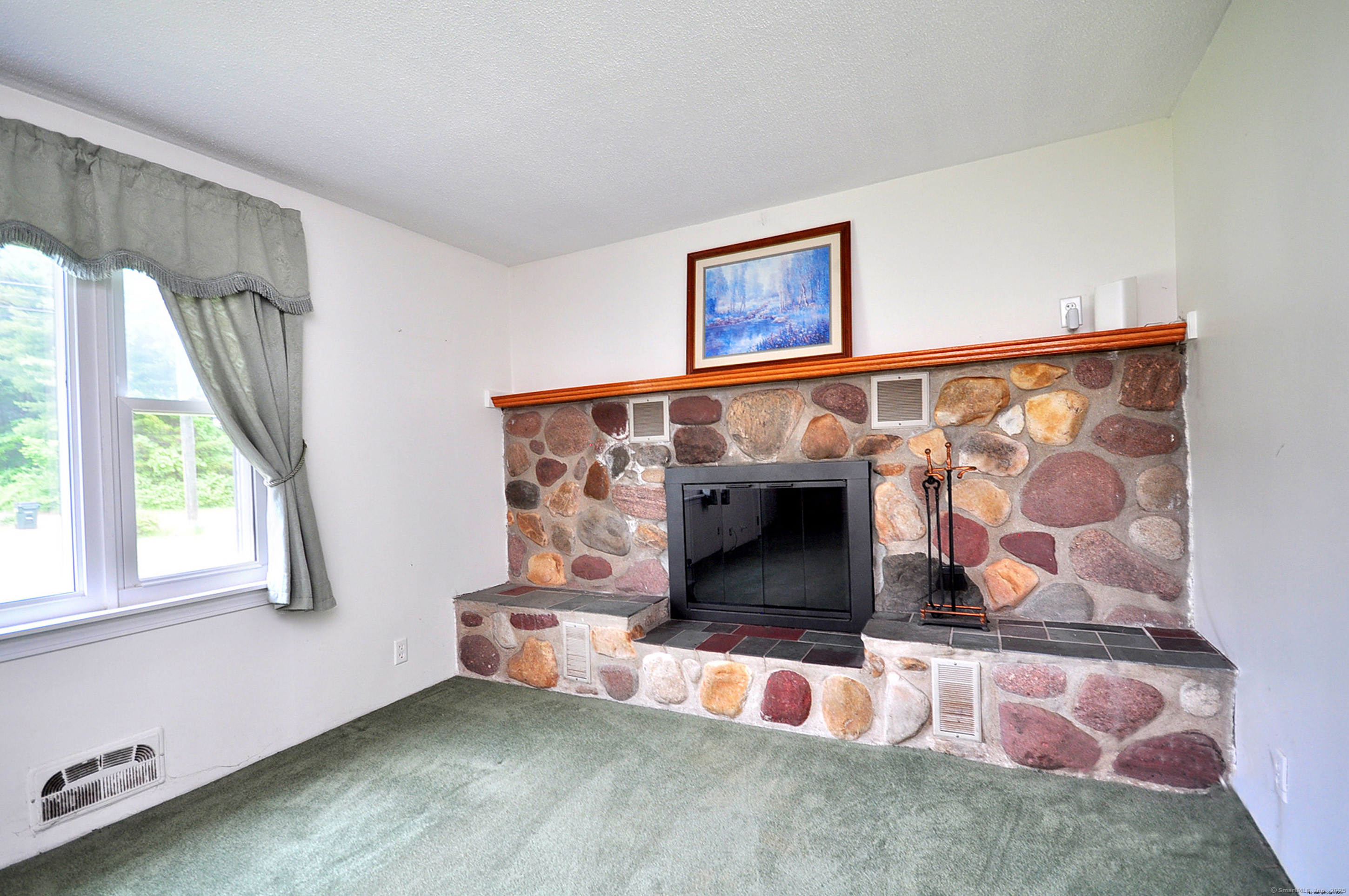 9 Larch Drive, East Granby, Connecticut image 15