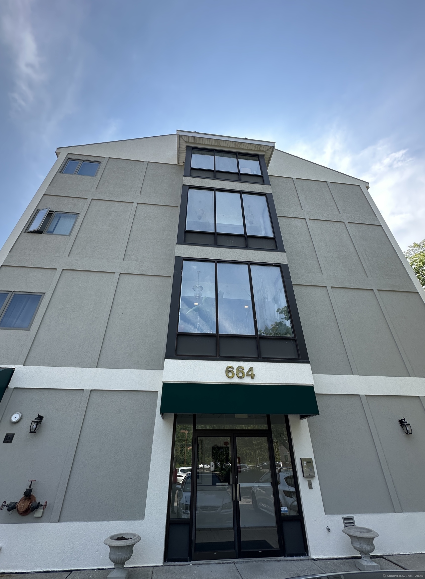 Property for Sale at Main Avenue Apt 302, Norwalk, Connecticut - Bedrooms: 1 
Bathrooms: 1 
Rooms: 4  - $305,000